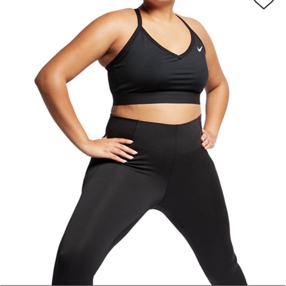 Nike Womens Plus Sports Bra - Picture 2 of 5